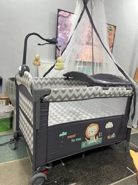 Lit Parapluie Bébé Portatif