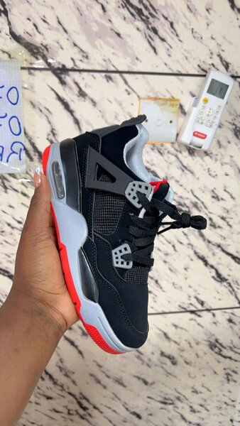 baskets jordan 4 