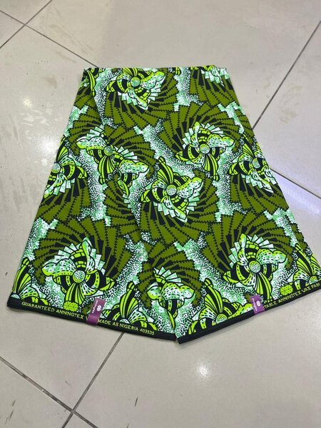 Perfect chitenge plug