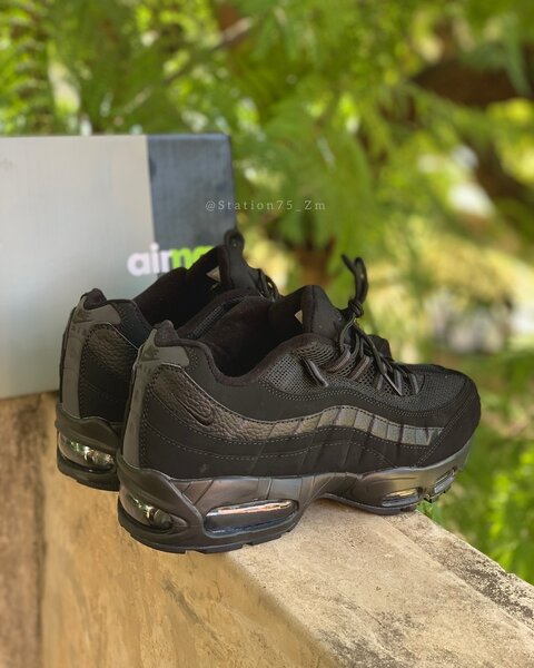 Suede Airmax95 Triple Black