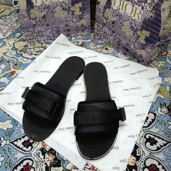 Ladies quality slippers