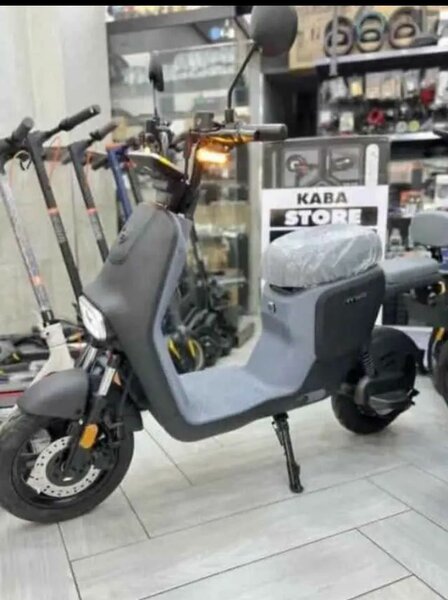 Scooter électrique urbain