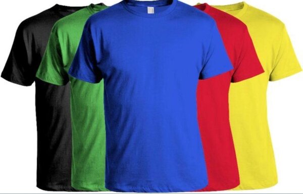 T-shirts colorés et casquette