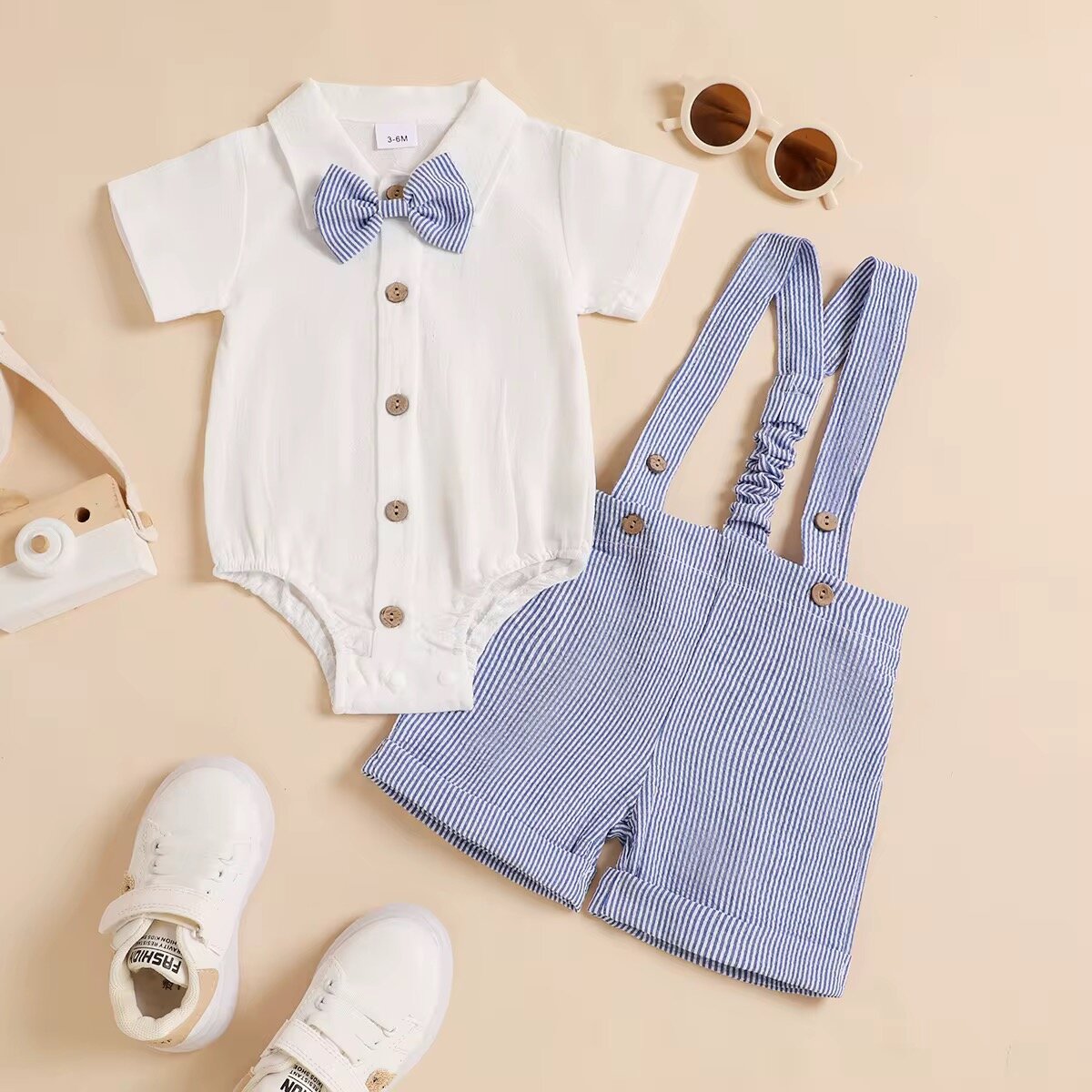 Ensemble bébé chemise et salopette