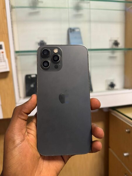 12Pro max 128giga sans id