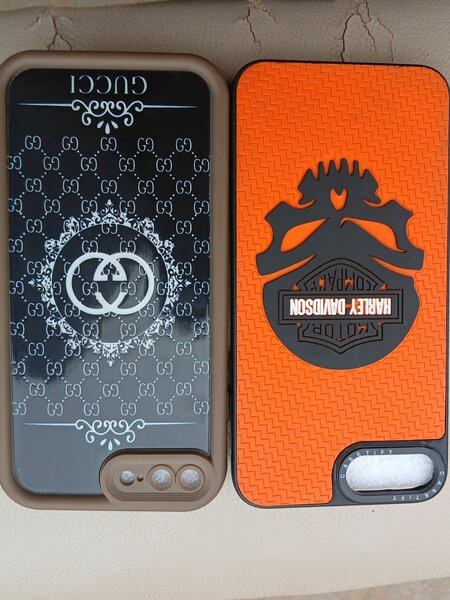 Iphone 7+ phone cover