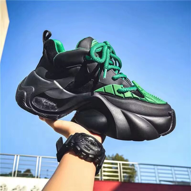 Sneakers de sport futuristes