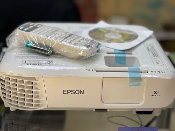 EPSON PROJECTOR EB-W49