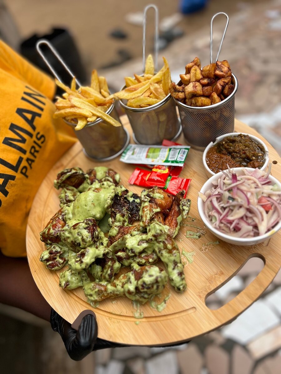 1 poulet Mayo +2 frites +Alloc