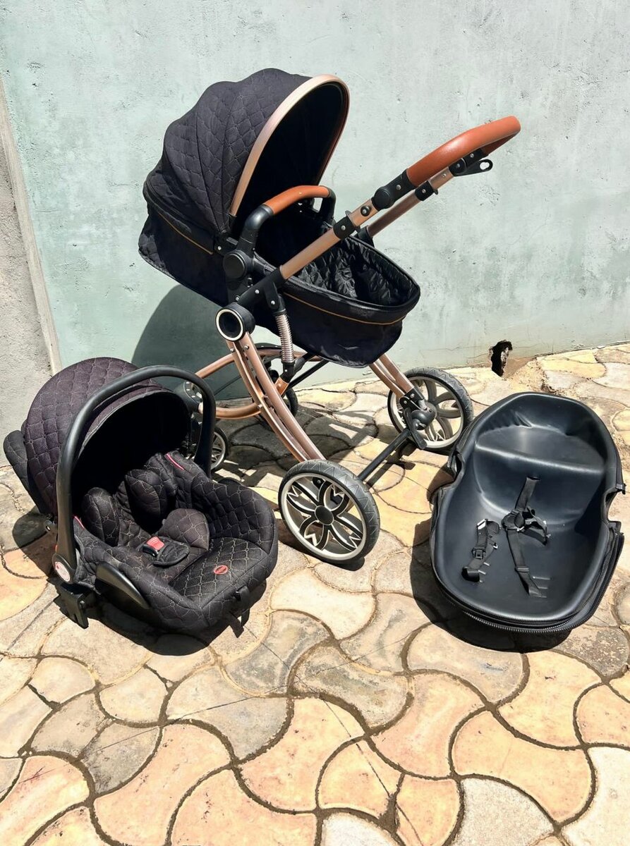 3in 1 preloved stroller for sale, car seat is 0-13kgs