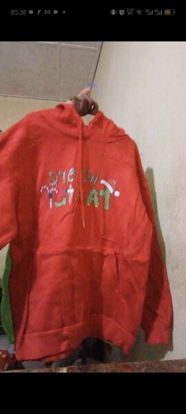 Sweat à capuche rouge unisexe