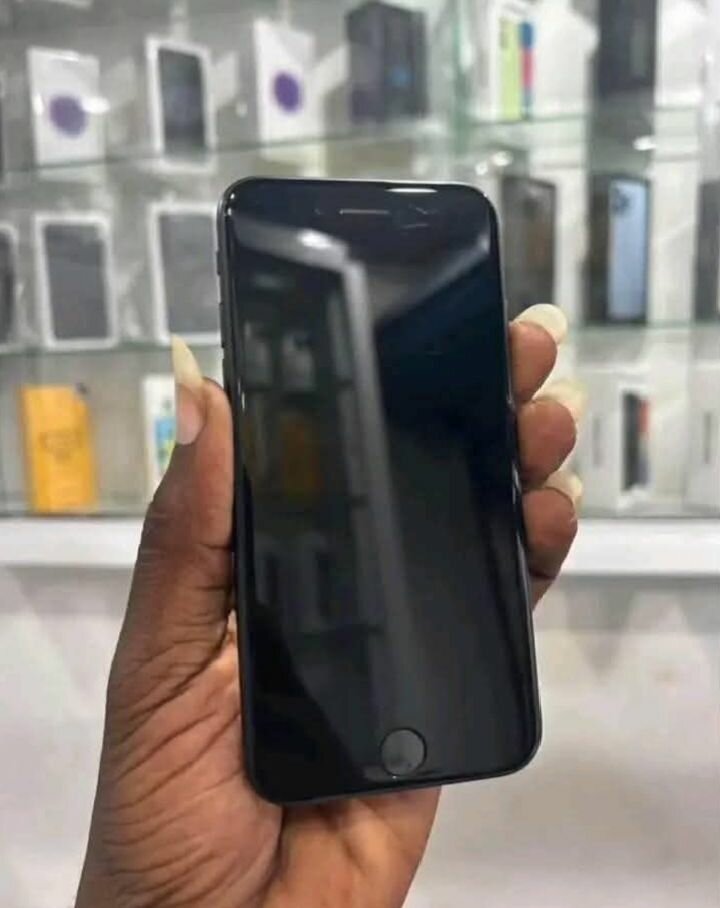iPhone 7 simple 32GB Noir