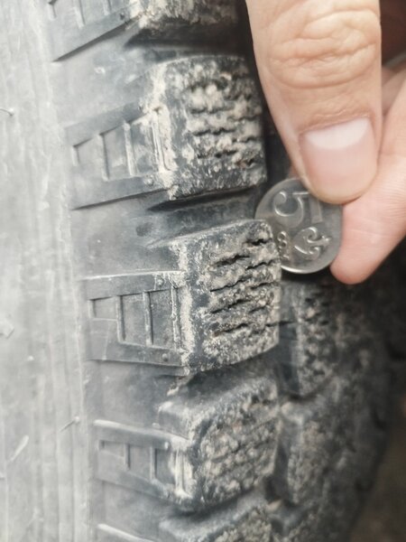 шины зимние maxxis 235 75 р15