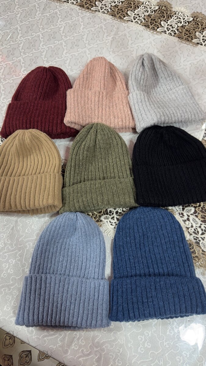 Шапки в наличии