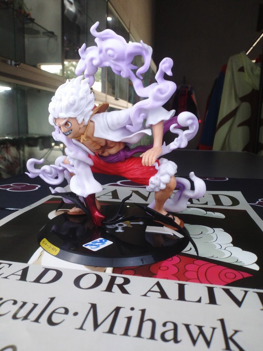 Luffy Figurine