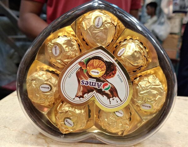 Heart chocolate gift