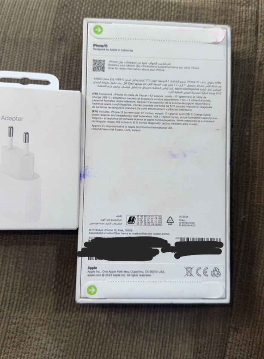 iPhone 15  rose , 128 gigas .