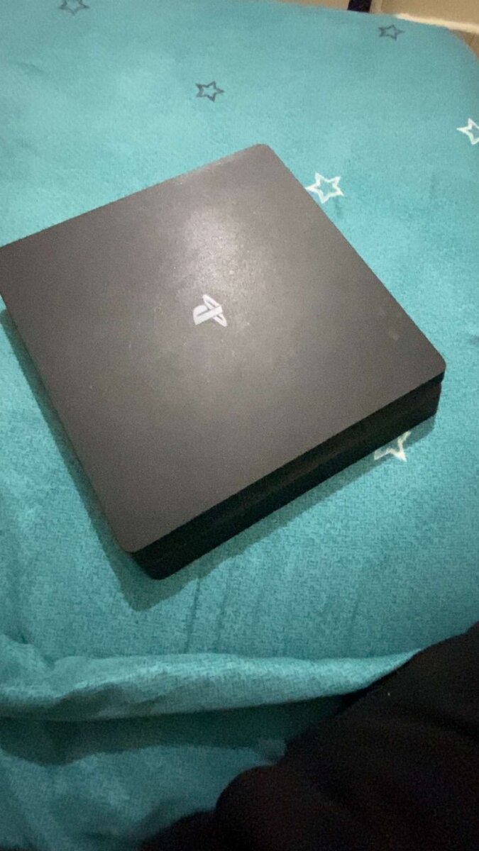 Console de Jeu PS4 slim +gta5