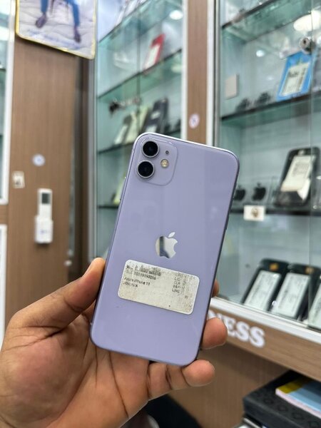 iPhone 11 violet 64Go