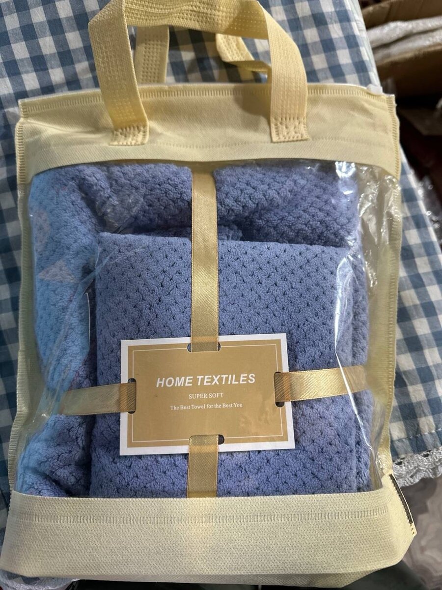 Подарочные полотенца для рук и для лица