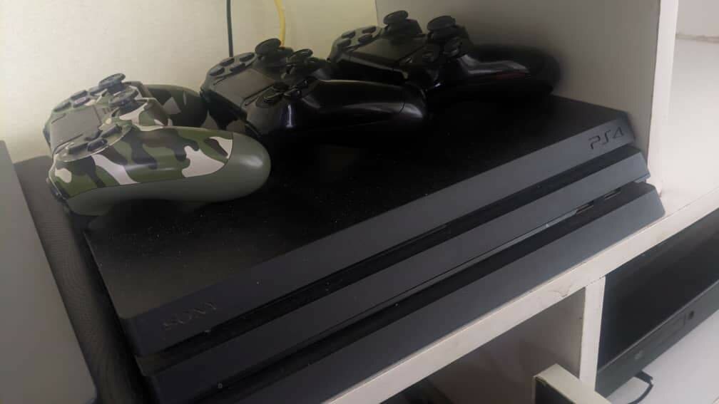 Playstation 4 standard