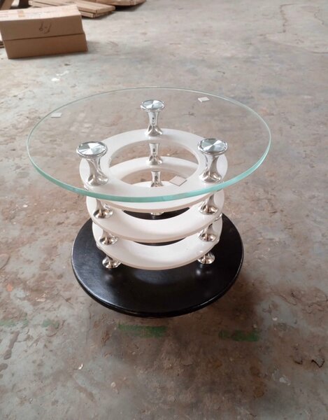 Table basse design en verre