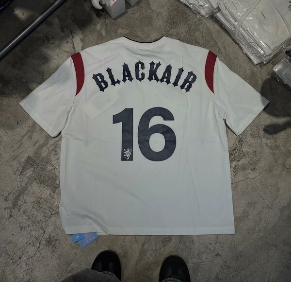 Maillot "Blackair" Numéro 16