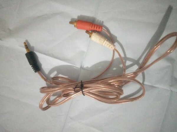 Câble Audio Jack1,5mm Vers RCA