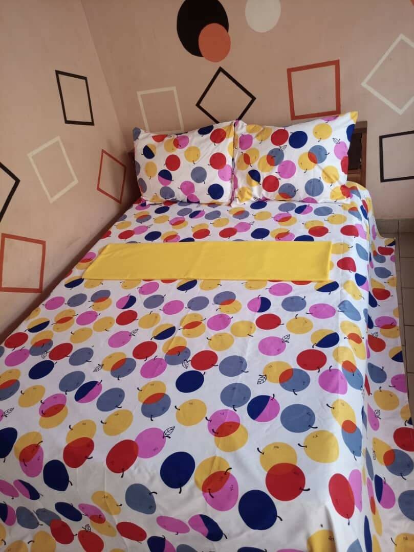 Parure de lit en coton colorée