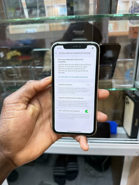 11 simple 64gb sans face ID