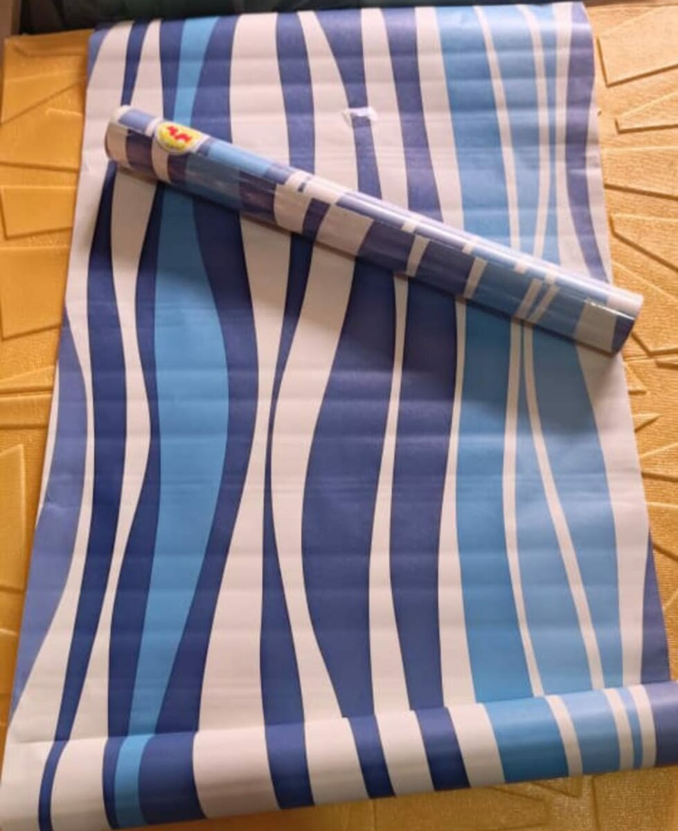 Papier peint adhésif décoratif