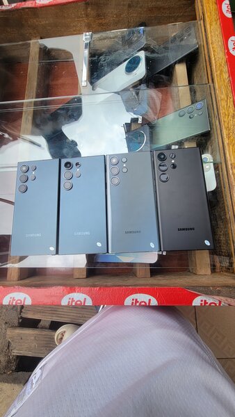 Samsung galaxy S24 ultra 512GB 12GB RAM copie conforme