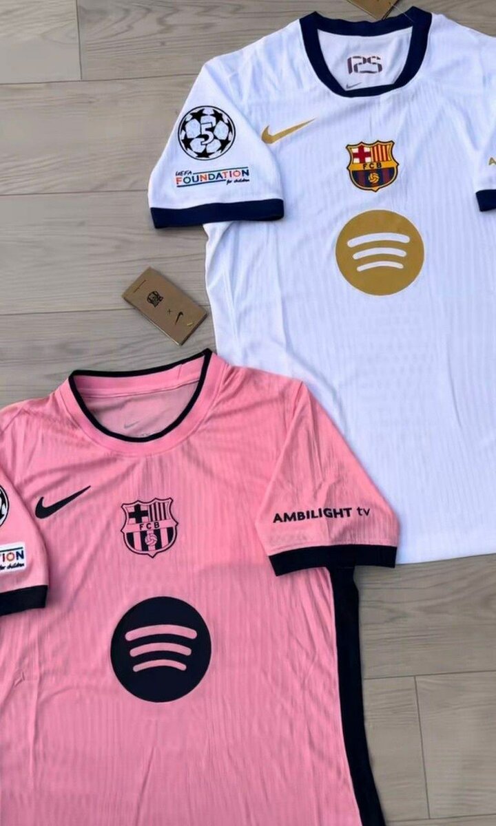 Maillot de football tendance