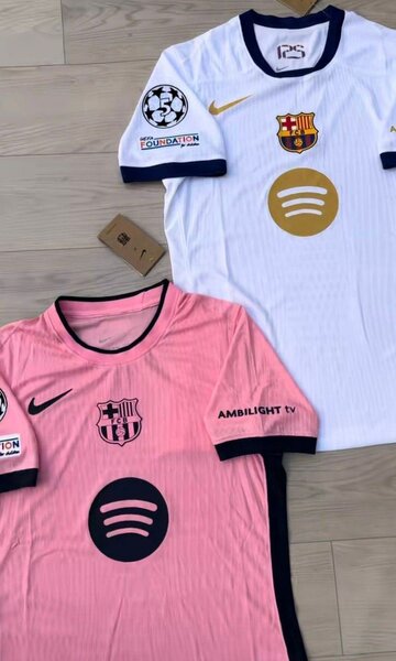 Maillot de football tendance