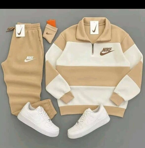 Ensemble survêtement Nike pour enfant