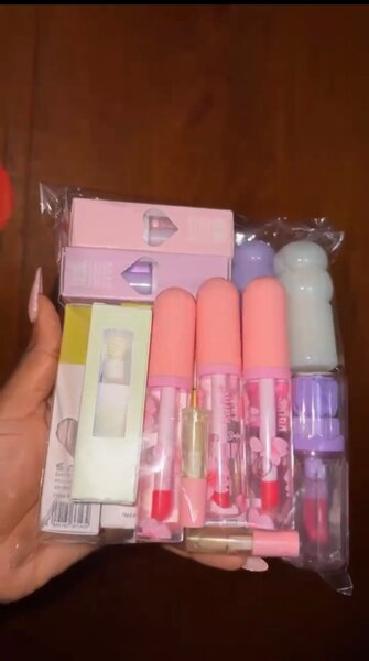 Coffret Beauté: Rouges à Lèvres & Faux Cils