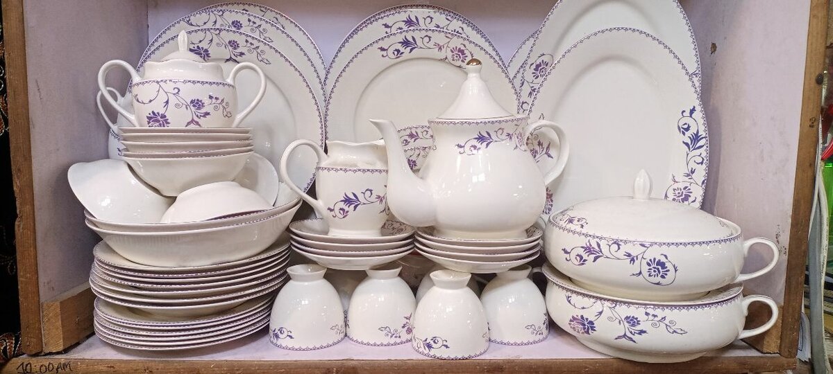 72 piece Dinner set