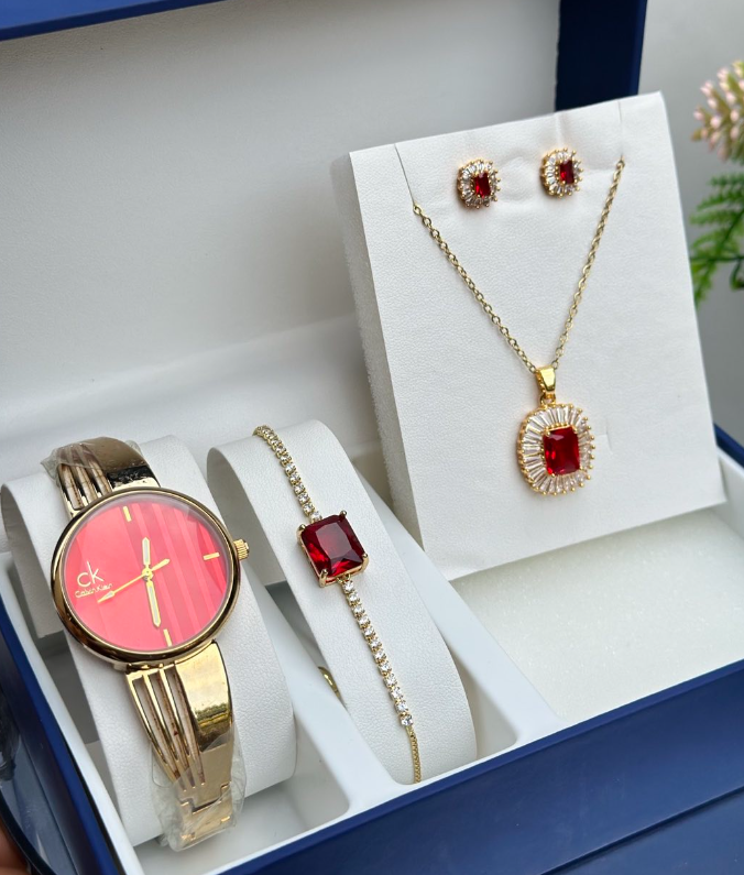Set of jewelry and watch