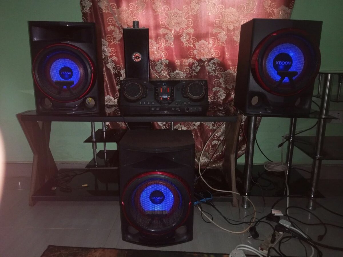 LG mega sound with DJ and equalizer systems