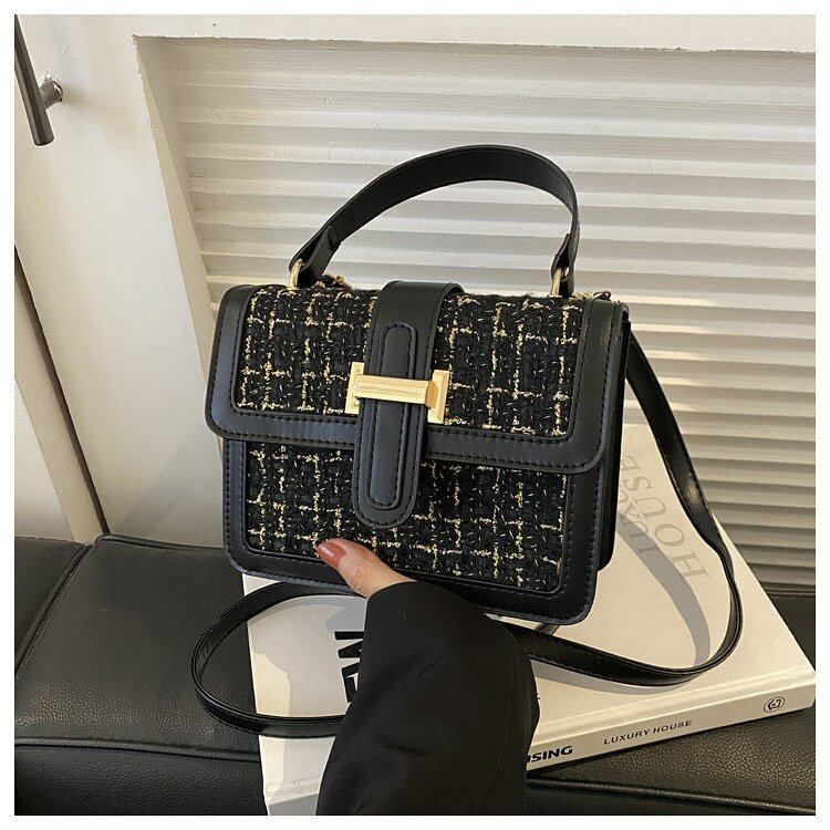 Stylish and fashionable women's bag