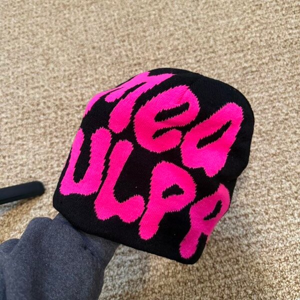 Bonnet tendance 'Mea Culpa'