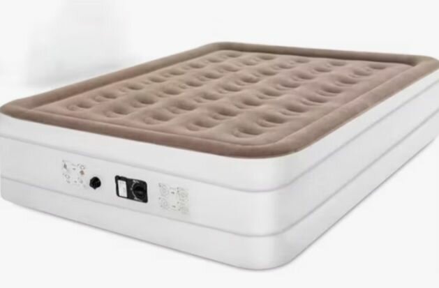 Matelas gonflable avec pompe intégrée