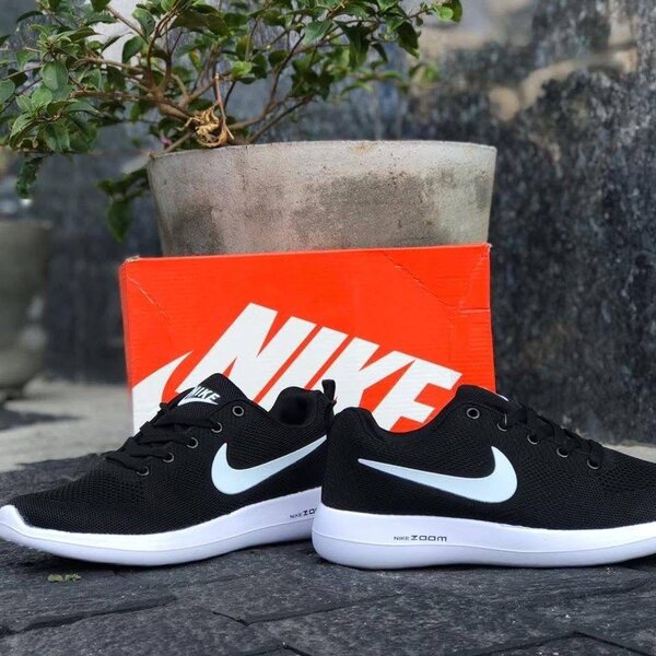 Chaussures de sport Nike Zoom