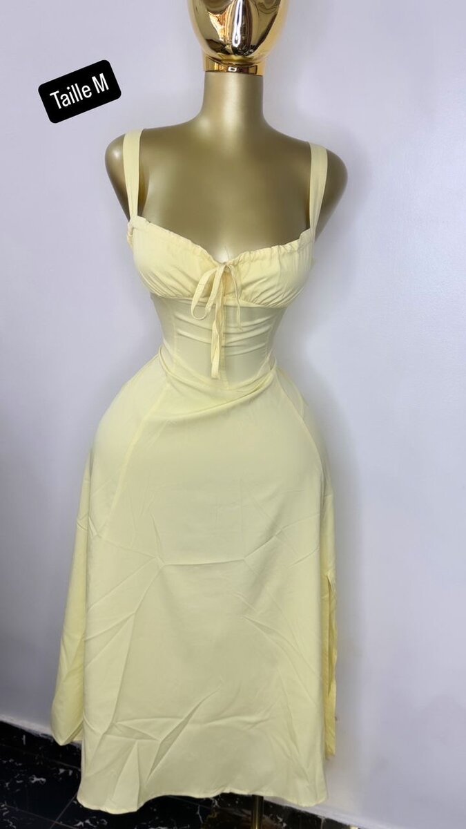 Robe rouge élégante pour femmes