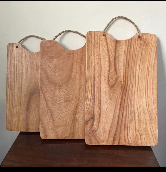 Wooden cutting board with beautiful rope and with stylish lo