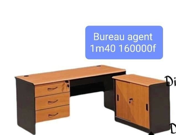 Bureau agent 1m40