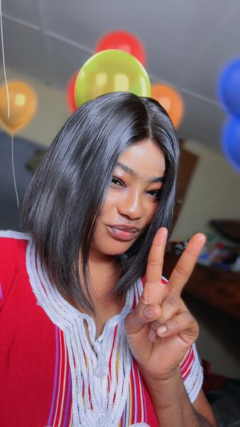 Perruque Brune Bob Élégante