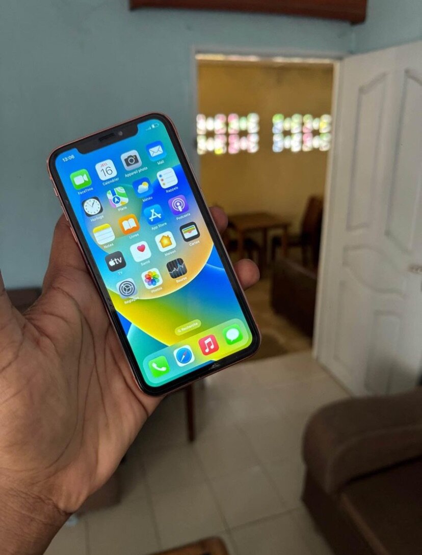 iPhone XR tout est d’origine j’amai démonté