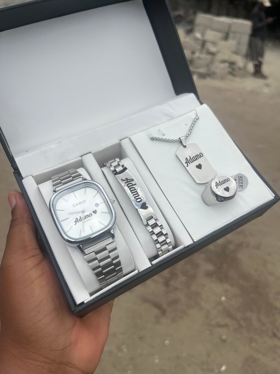 Élégant Coffret Montre et Bijoux