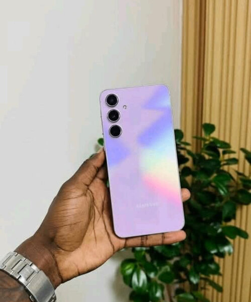 Smartphone Android Violet